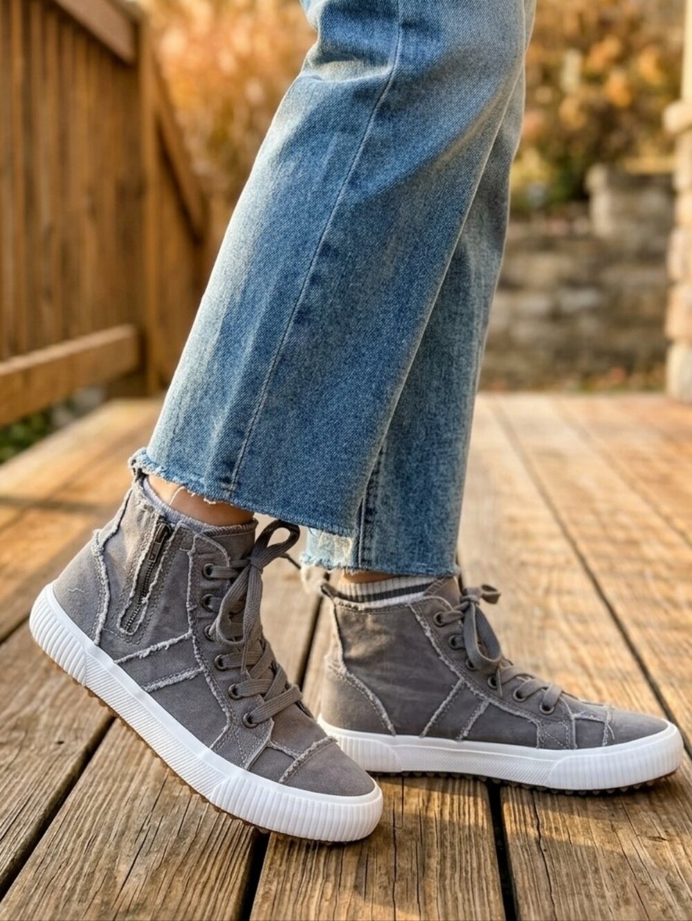 BLOWFISH 'Rev Arctic' Gray Distressed Canvas Women's High Top Sneakers Side Zip